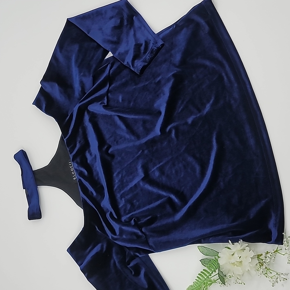Navy Eloquii Velvet Top size 16